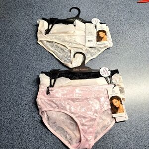 Daisy Fuentes Lace Hipsters  Size Large, 5 Pairs, Style#DF4837A, NWT